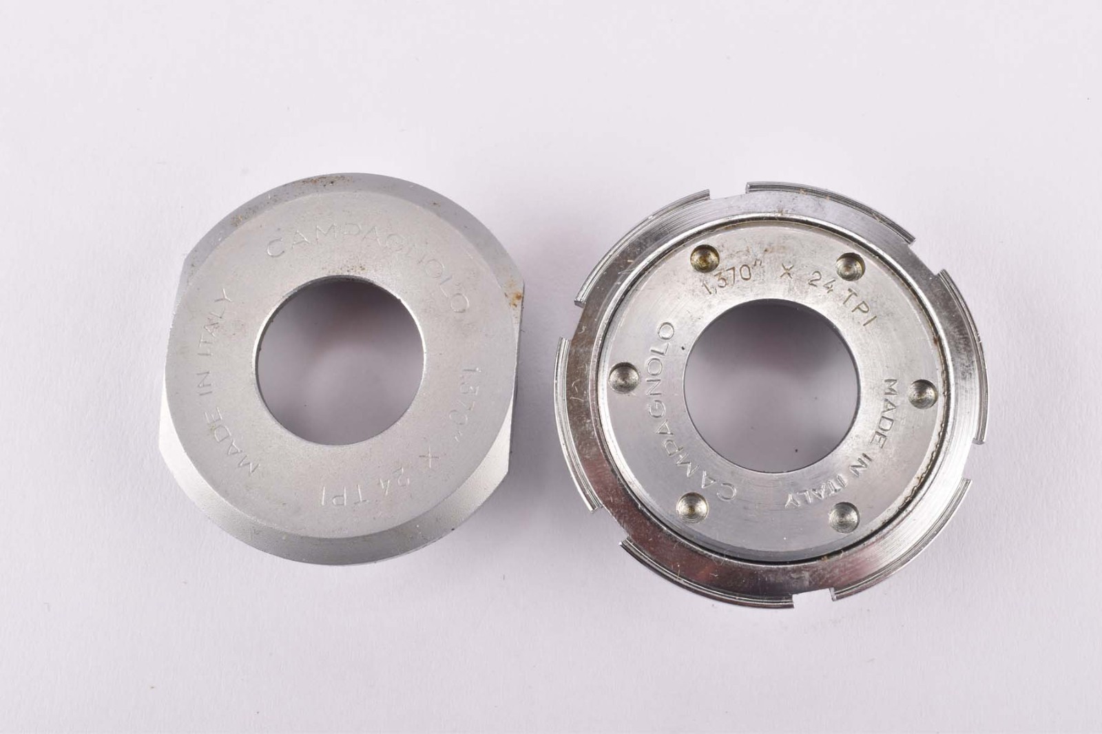 NOS/NIB Campagnolo Chorus #C0H0 Bottom Bracket in 111 mm, with english thread