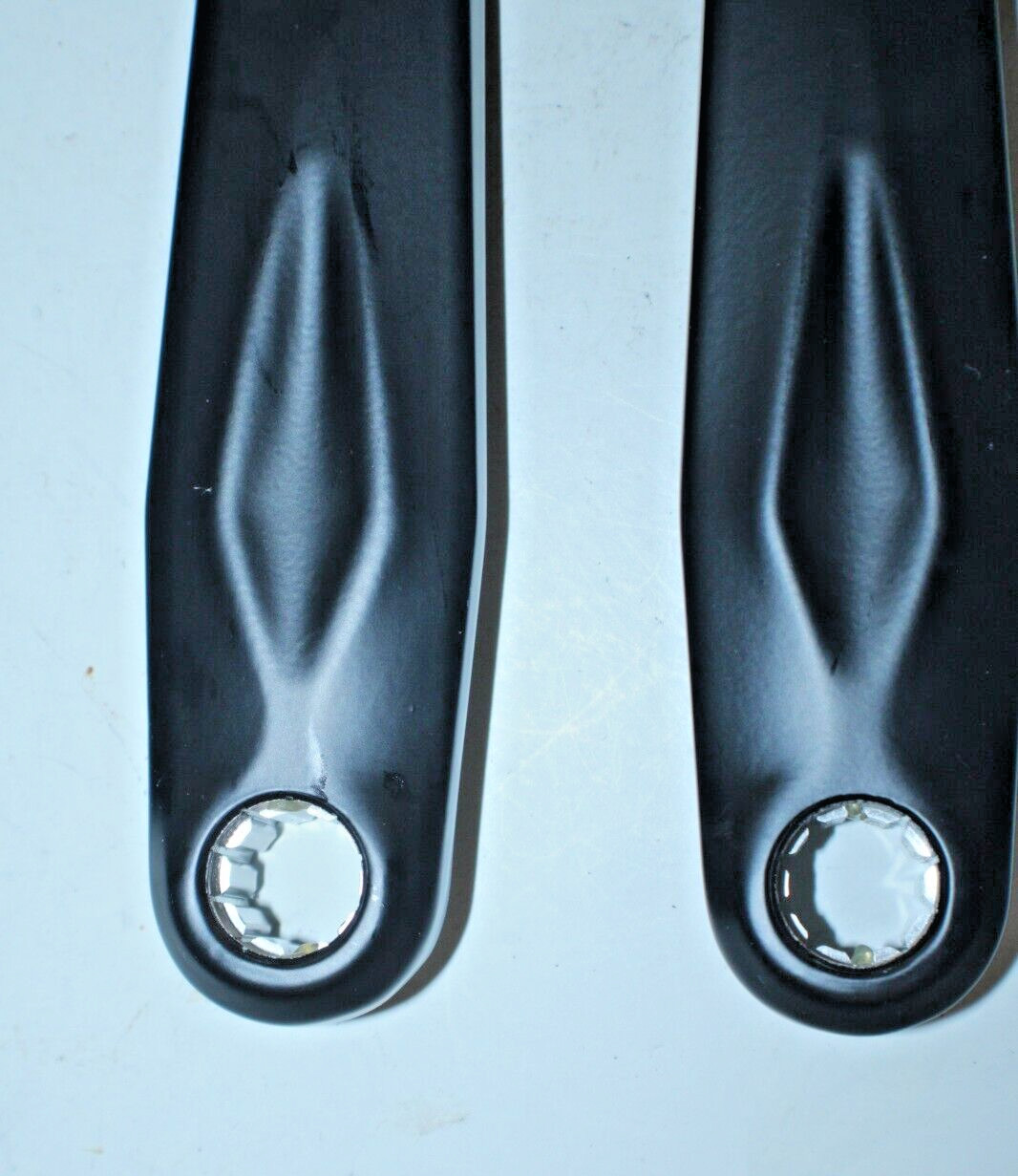 E-bike ISIS Crank Set 175mm Black SR Suntour CCC211 Bosch Drive Free Shipping :)