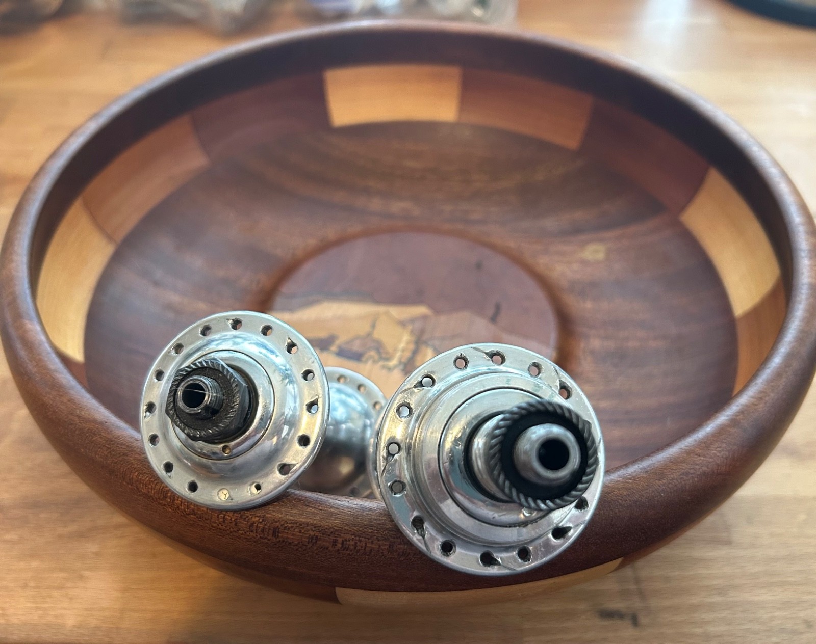 Vintage Campagnolo Nuovo Record Hubs – 100 / 126mm – Italian – Excellent!