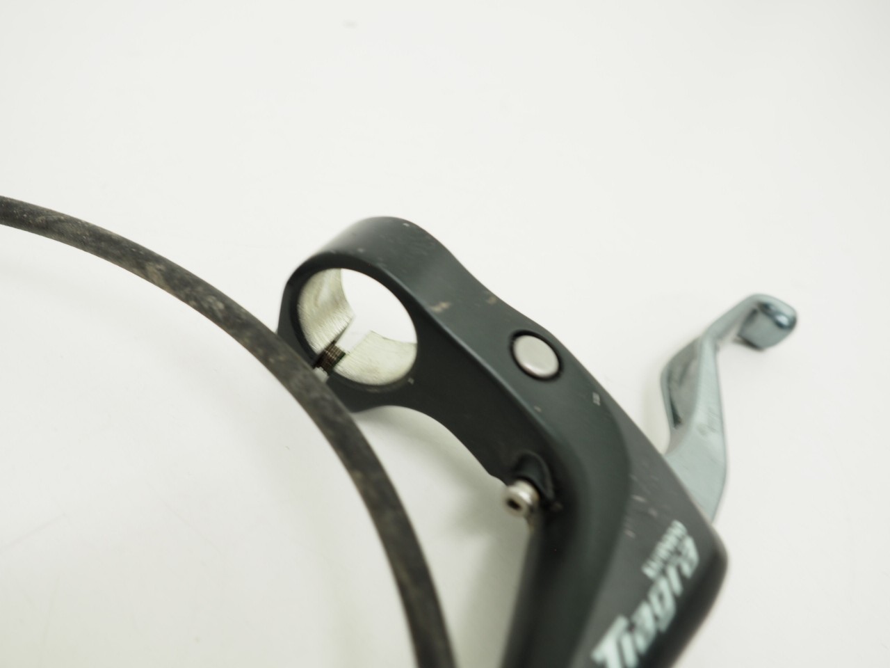 Shimano Tiagra BL-4700 Flat Bar Brake Lever Set w/ TRP MD-C605 Disc Calipers
