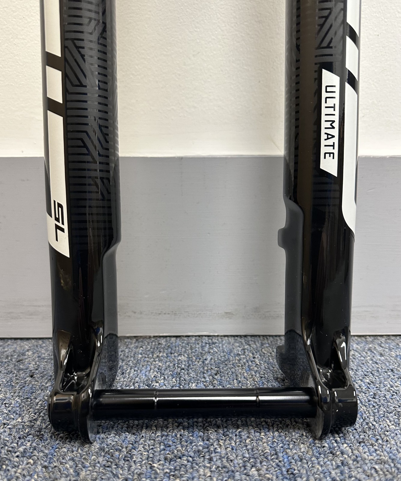 RockShox SID SL Ultimate Flight Attendant Race Day 29″ Fork: 110mm, Boost, *OE*