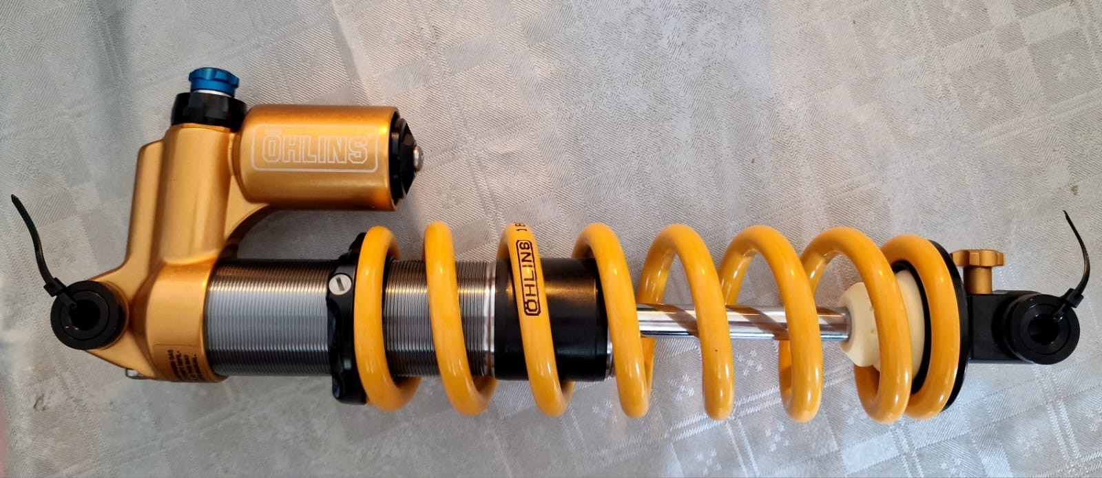 Ohlins TTX22M (267 x 89 mm) 10.5 x 3.5 inch Öhlins Measurement Drawing Attached