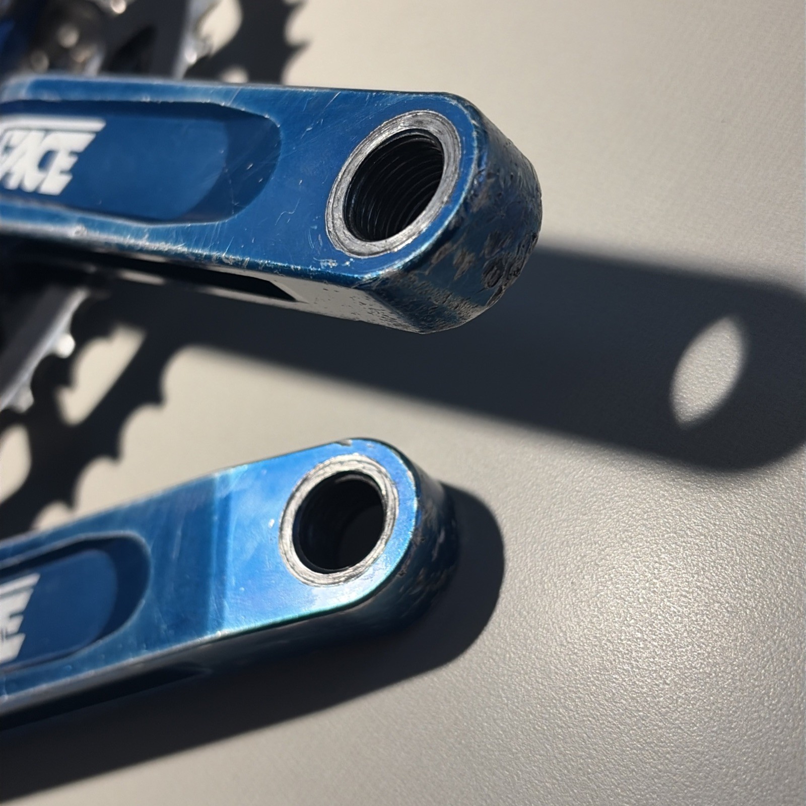 First Gen RaceFace Turbine LP 46/34/24T, 175mm Crankset 1993 1994 Blue Anodized