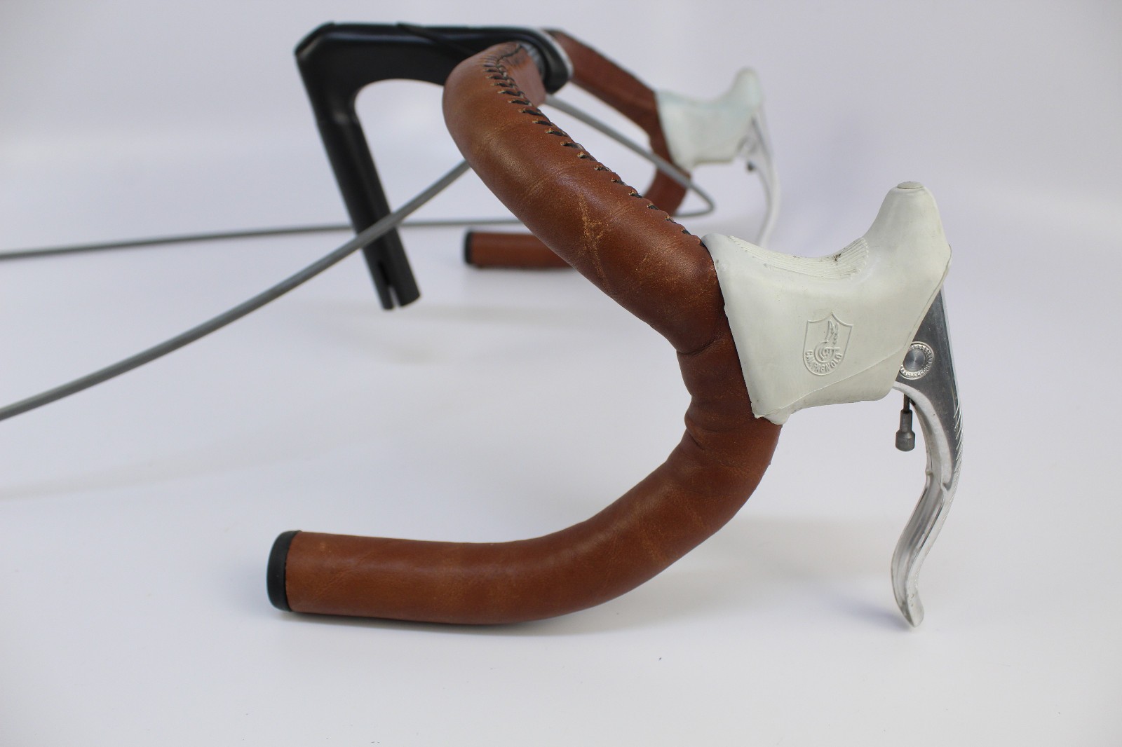 Modolo Master SSC Handlebars, 110mm Quill Stem 22.2mm, Campagnolo Brake Levers
