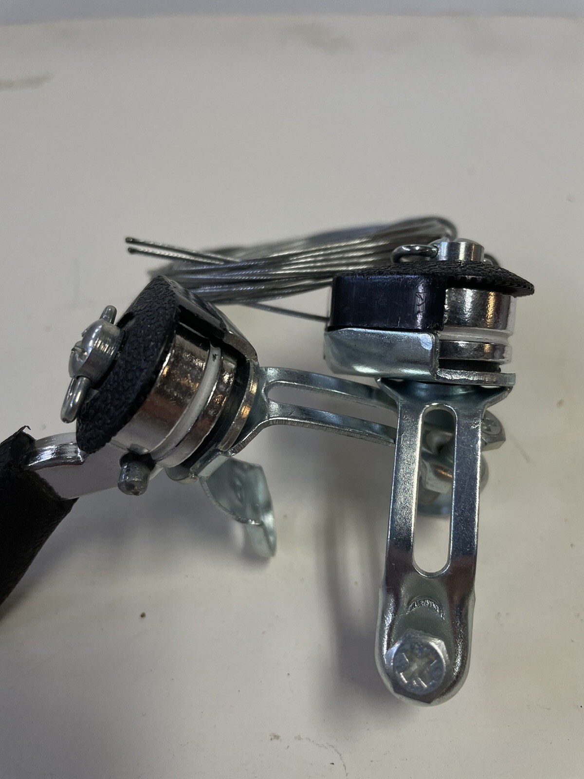 Suntour Thumb HandleBar Shifters NOS