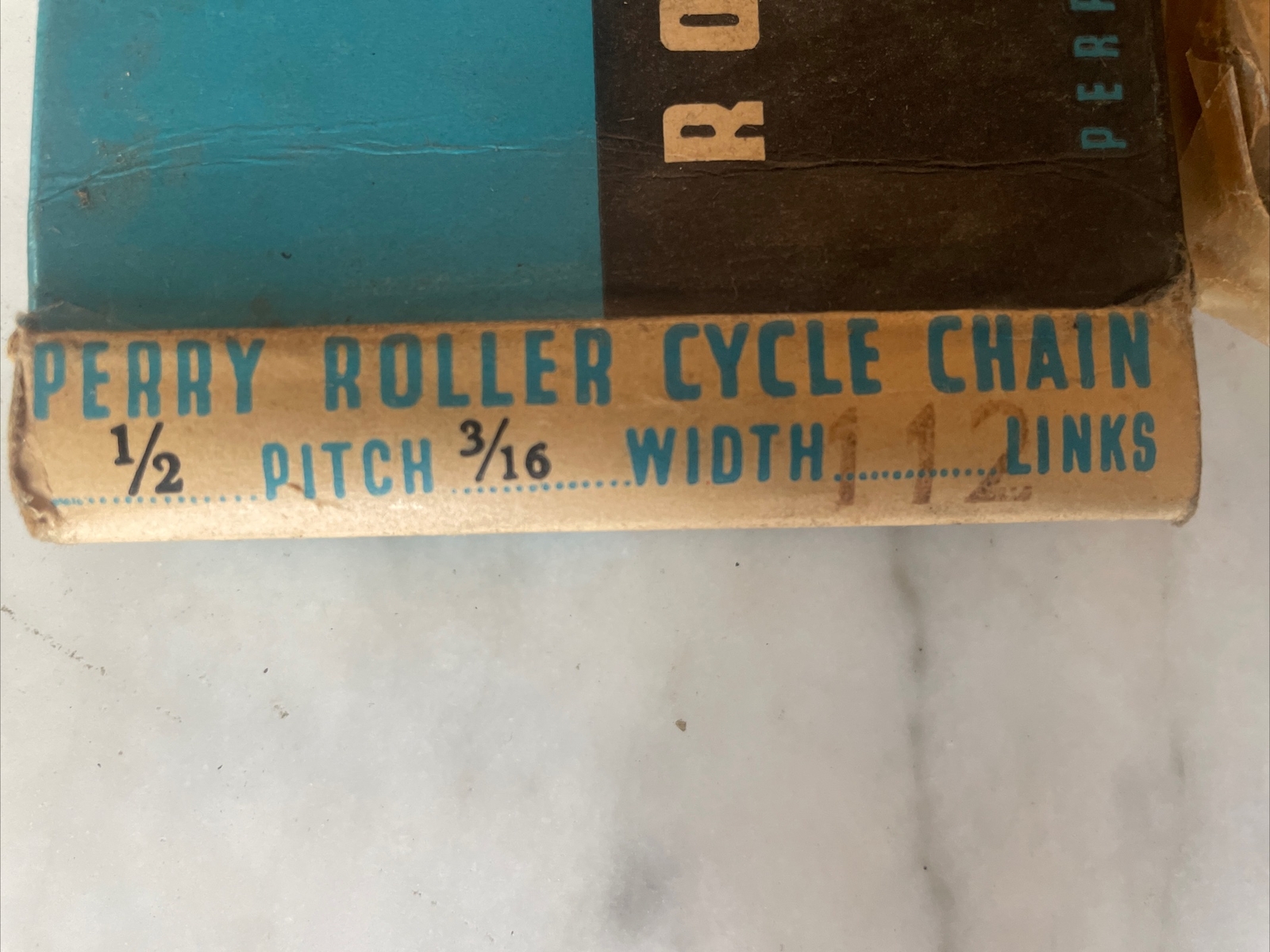 Vintage New-in-Box PERRY Bicycle Chain 1/2″ x 3/16″ x 112 links • England. (NJ)