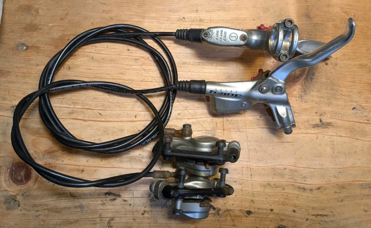Avid Juicy Seven Post Mount Brake Set with Pads and Adapters