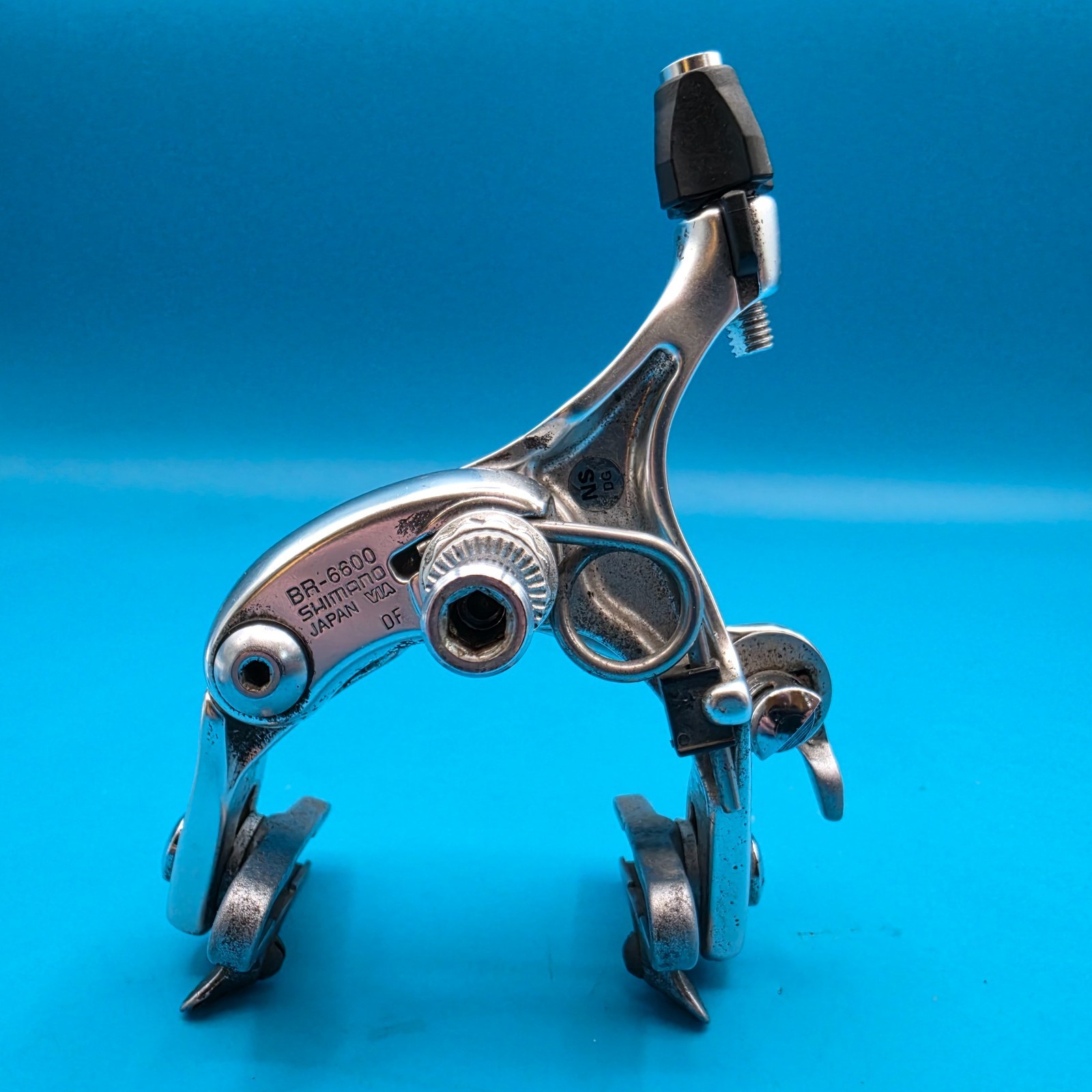 Shimano Ultegra BR-6600 Side Pull Caliper Road Bike Rim Brakes Recessed Nut g6