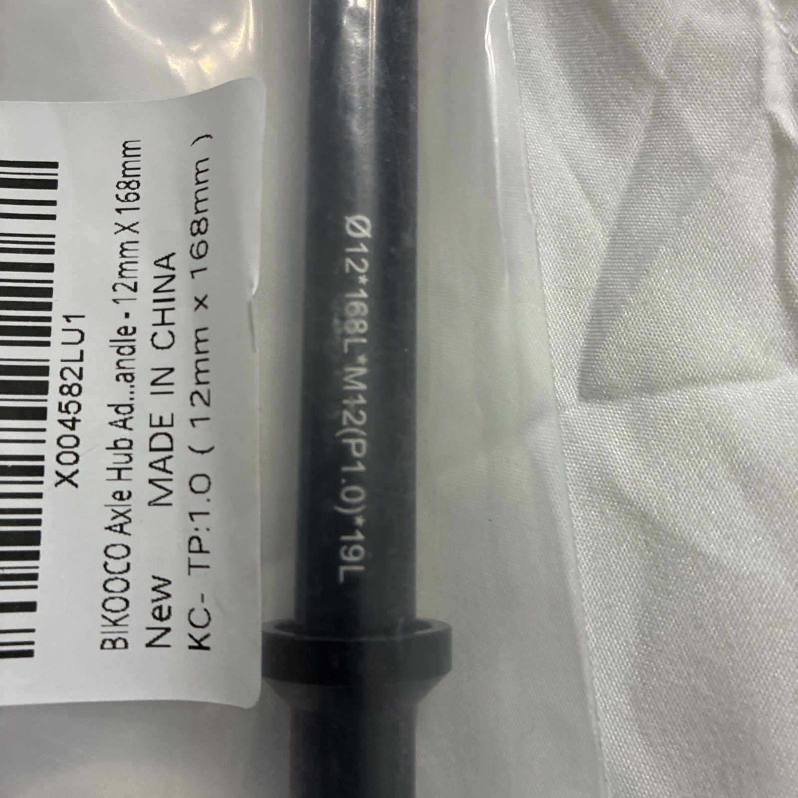 Bicycle Hub thru Axle Adapter
