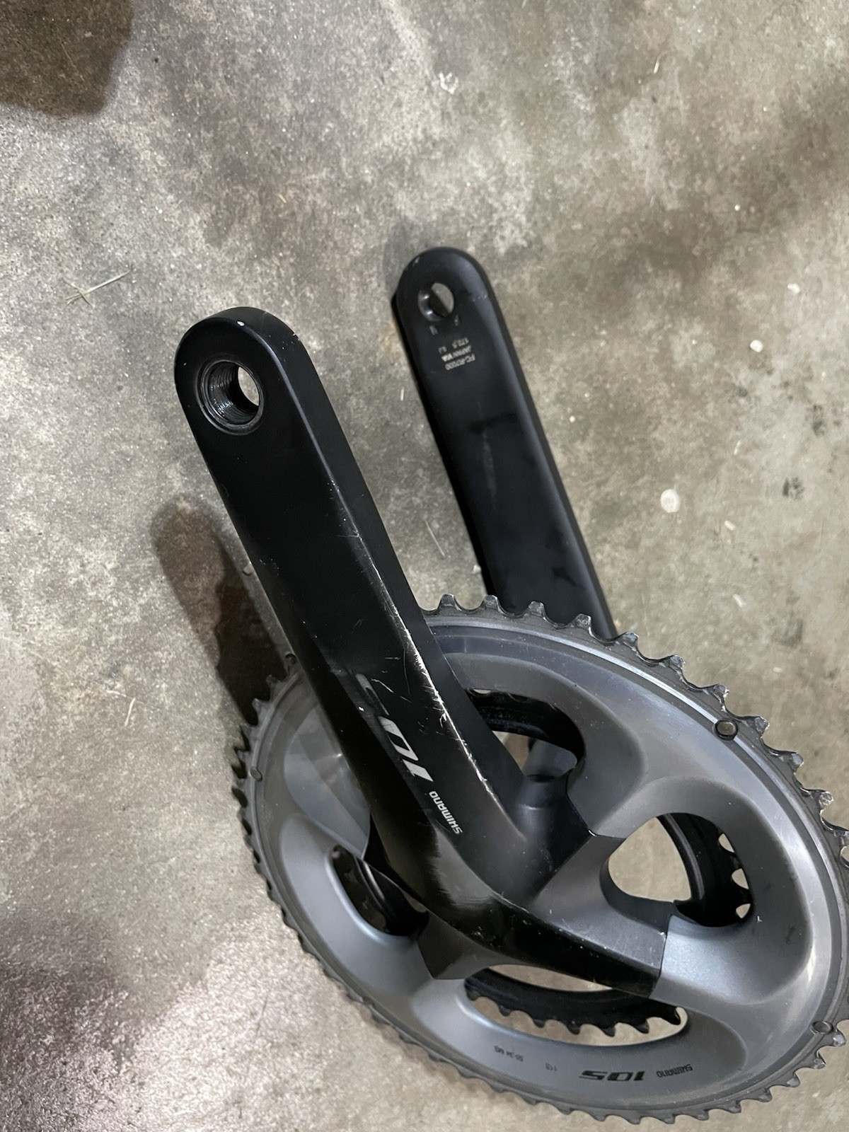 Shimano 105 R7000 172.5 50/34 Crankset With Bottom Bracket