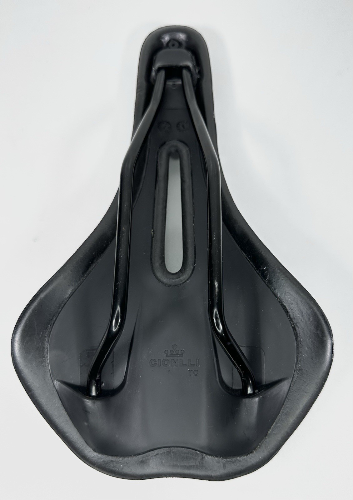 Coinlli Cut Away Racing Saddle 155mm