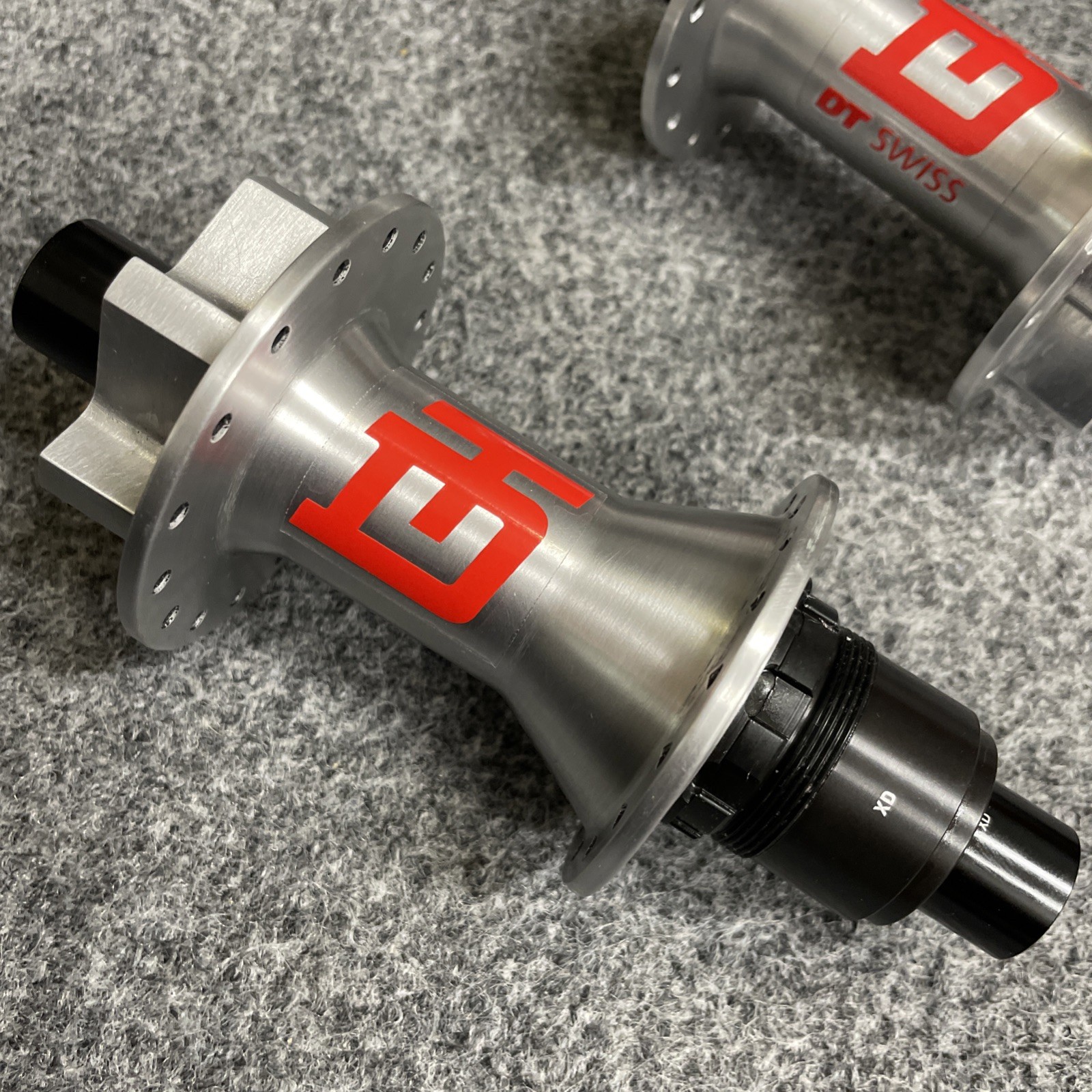 DT Swiss Boost 15×110 12×148 Sram XD Ratchet 6-Bolt Brushed Silver 370 Hub Set