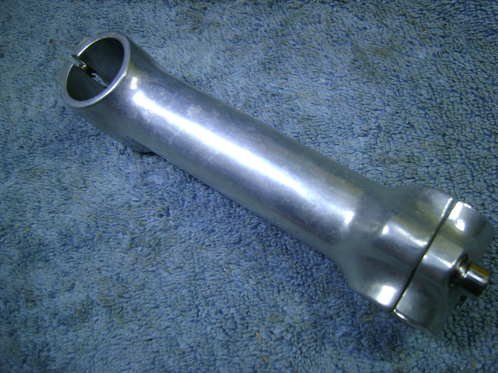 used 125mm bicycle handlebar stem to fit 28.6m.m. steerer 25.4mm bar