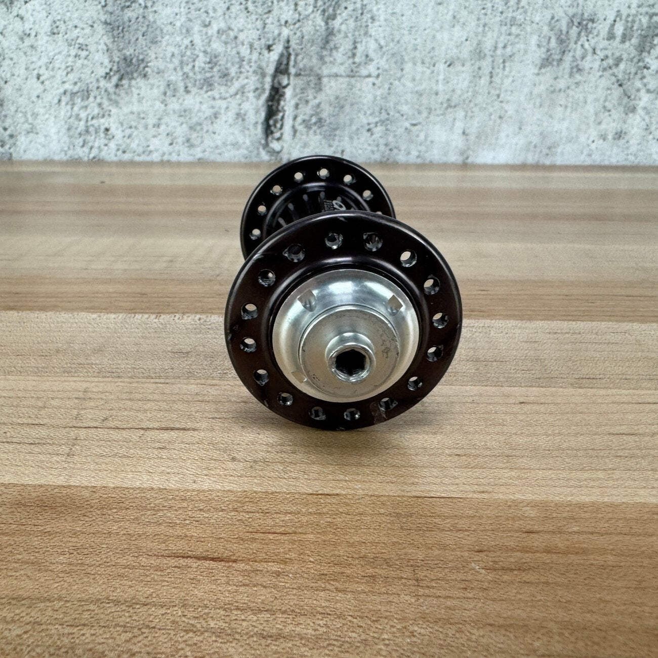 Chris King Classic Road Rim Brake 32H 100mm x Quick Release Front Hub 113g
