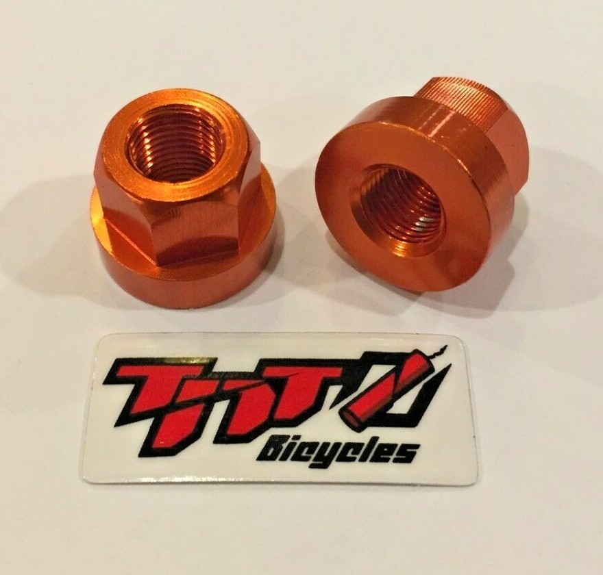 TNT BICYCLES – ALUMINUM AXLE NUTS – 3/8″ x 26tpi – SOLD AS PAIR (2pcs)