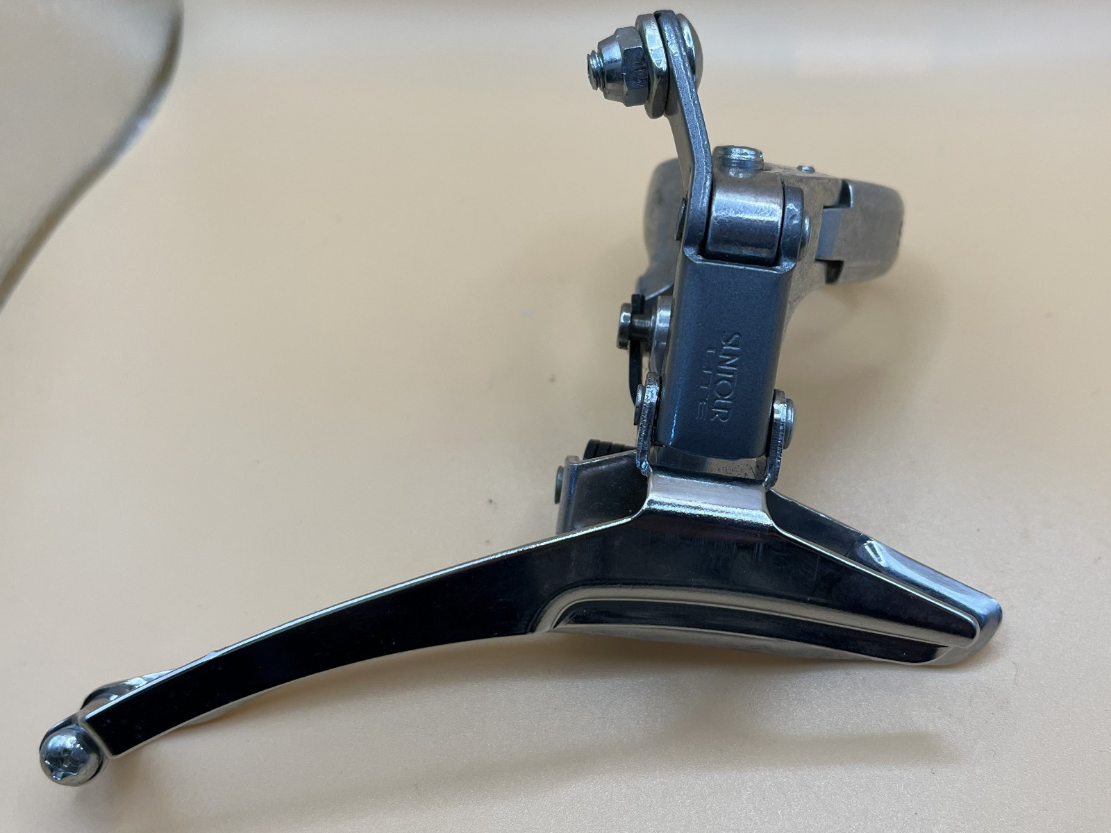 NOS Vintage Suntour Lite – Front Derailleur – 31.8 Clamp – Silver