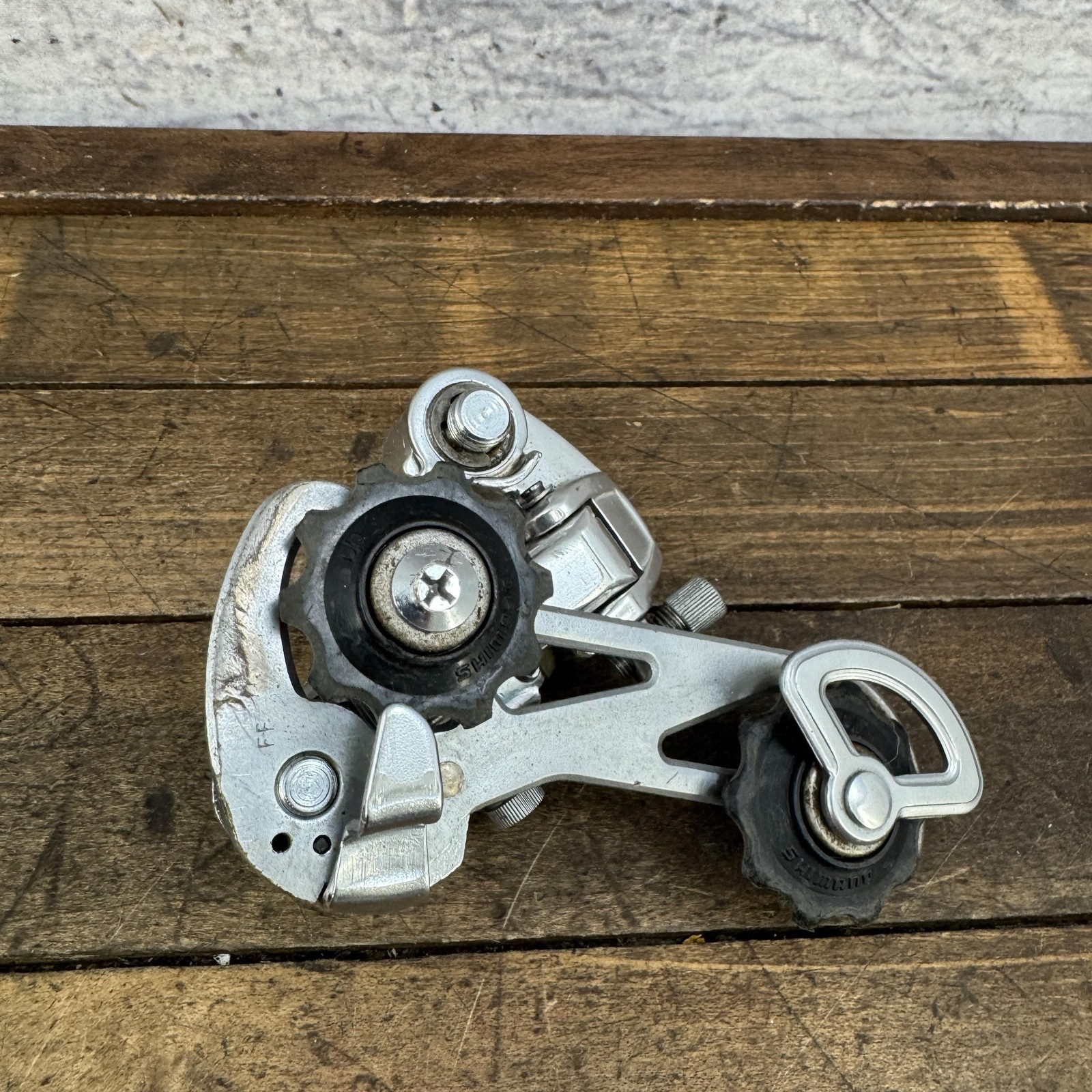 Vintage Shimano 600 Arabesque Rear Derailleur Short Cage Bolt-On Silver 80s