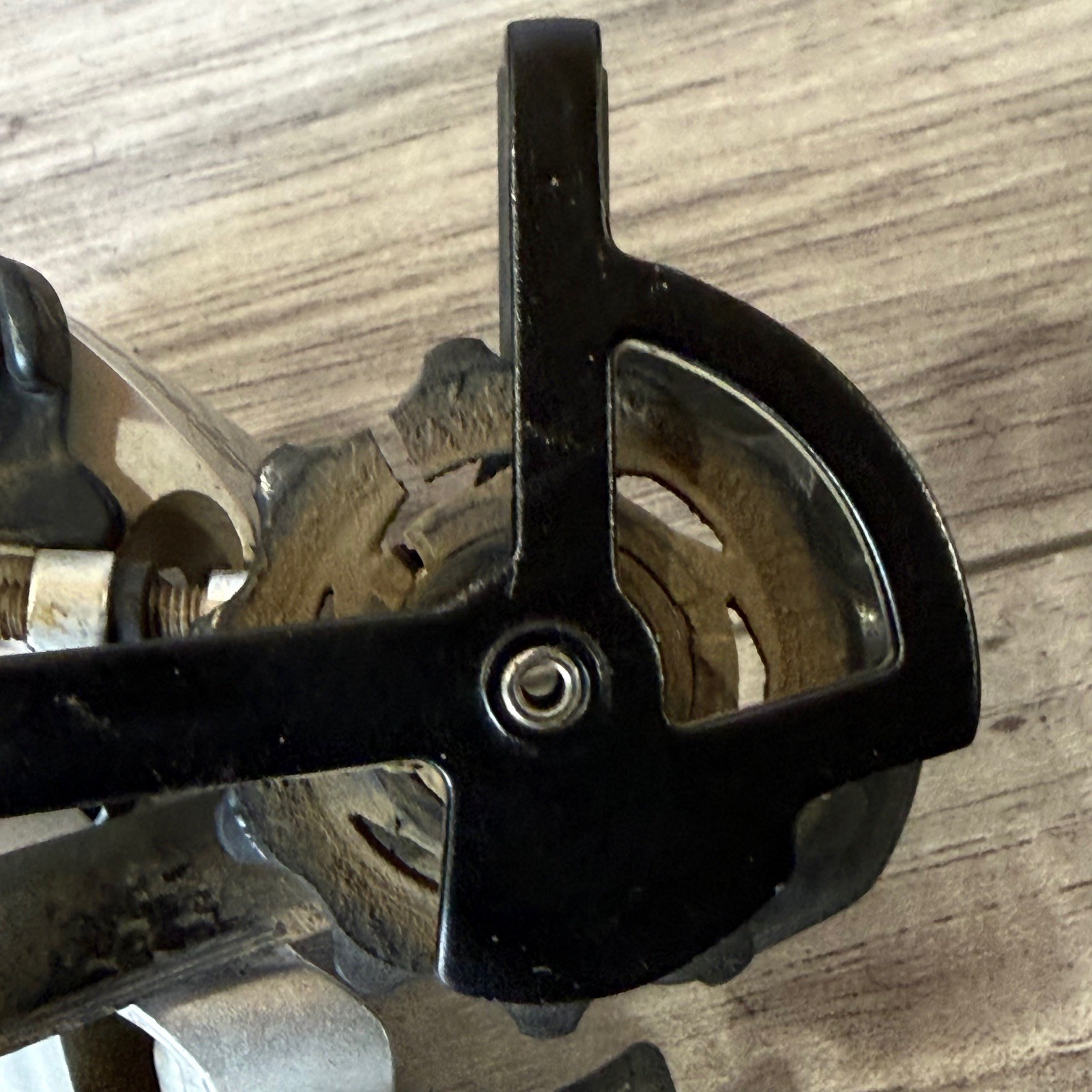 SRAM X0 9 Speed Rear Derailleur Blackbox Carbon Medium Cage CRACKED PULLEYS