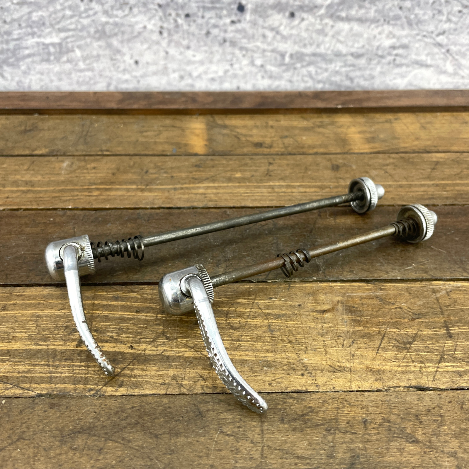 Vintage Cycle Pro Skewers 126 mm 96 mm Italy Quick Release Curved Italy
