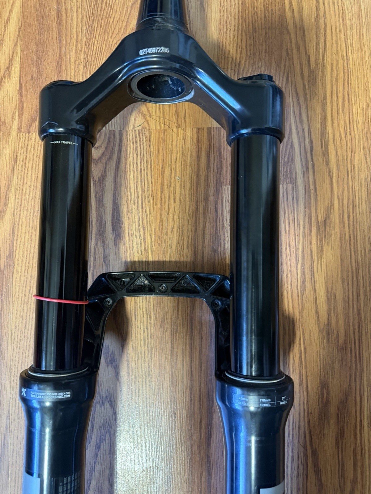 Rock Shock Domain Gold 29in 170mm Mountain Bike