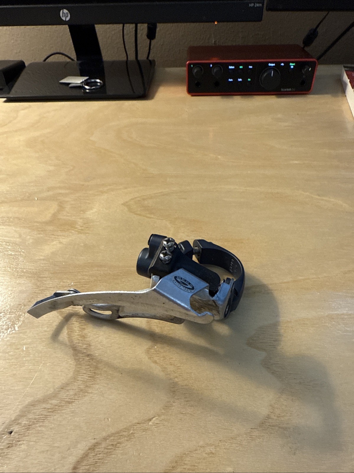 Vintage Shimano Deore LX FD-M570 Front Derailleur 31.8 mm Top Pull Mega 9 C6
