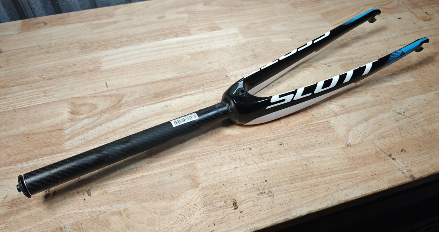 Scott Solace SCS Carbon 700c Road Bike Fork, integrated headset, 285mm