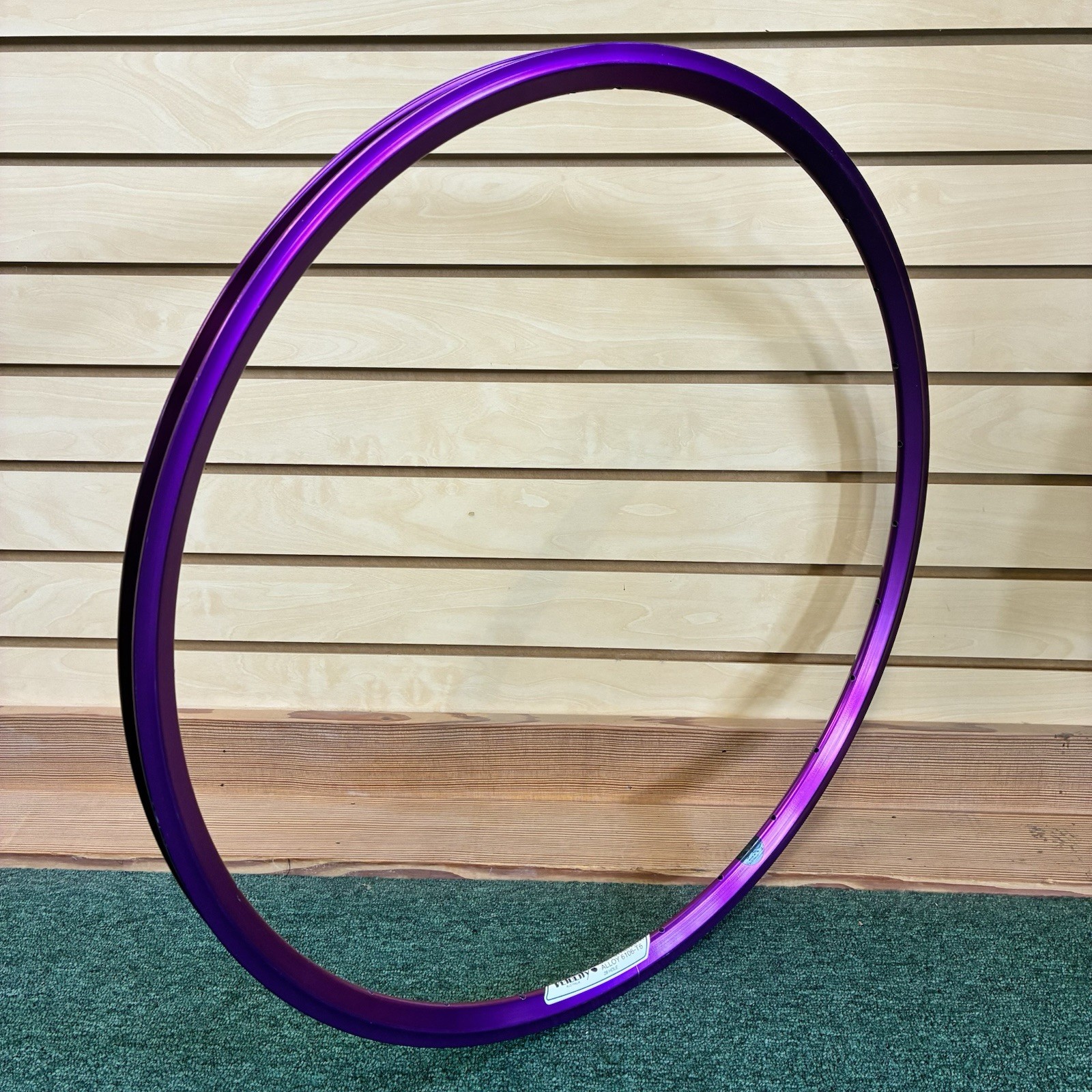 EXCELLENT! Vintage Velocity Aero Rim 3DV Purple 28H 26” Clincher Australia RARE!
