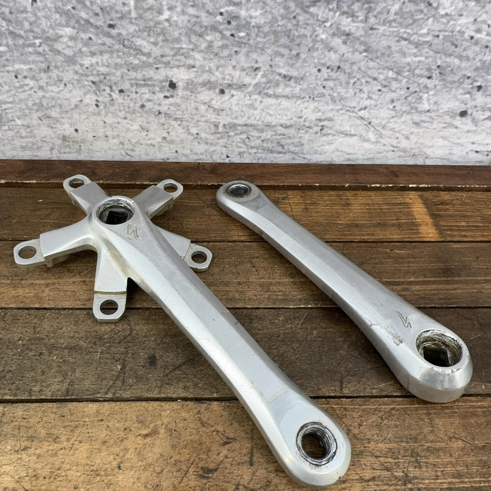 Vintage Specialized Crank Set 175 Mm Triple Square Taper 110 BCD S Logo MTB