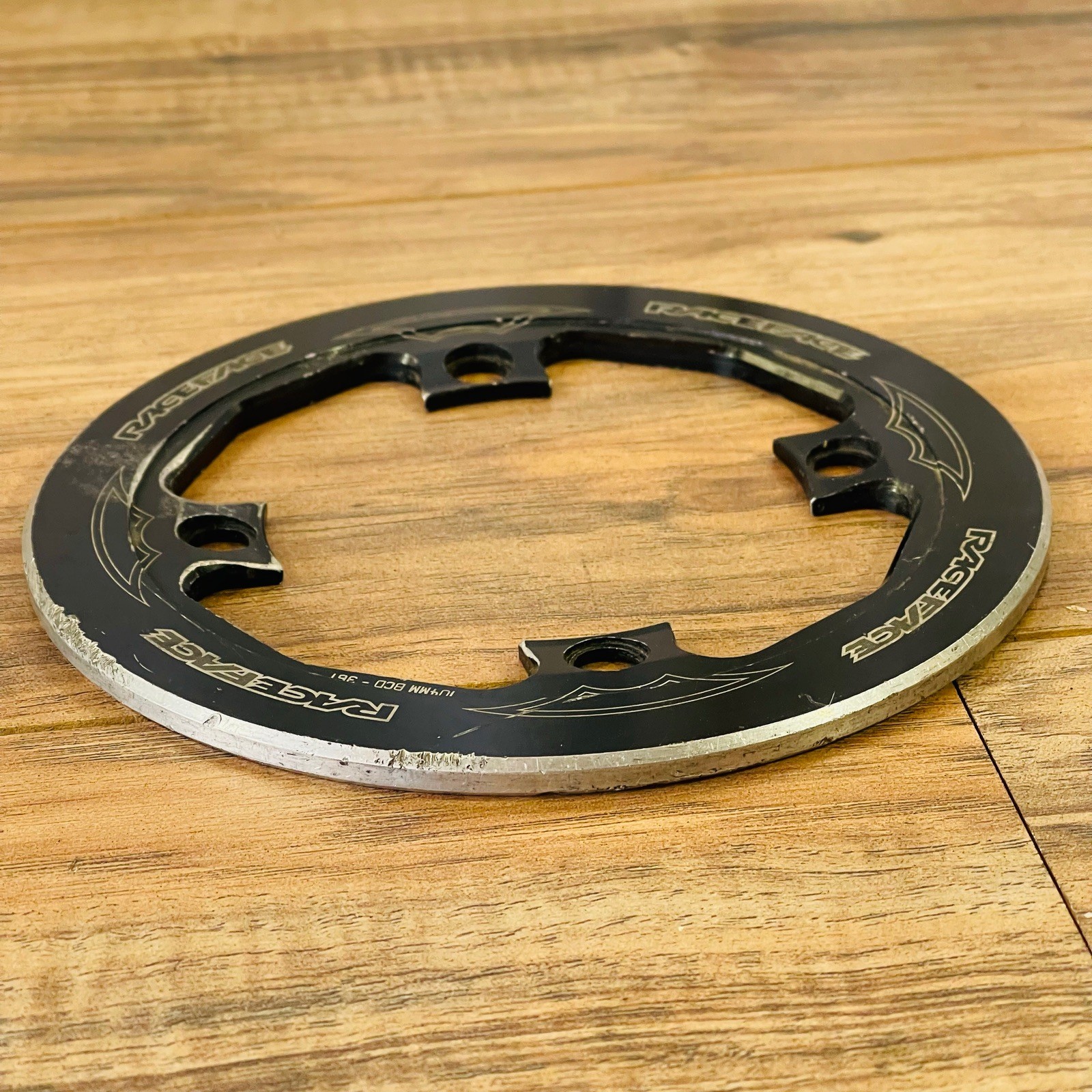 Race Face Bash Guard 36 Tooth 4 Bolt 104 BCD Black Alloy LOW USE