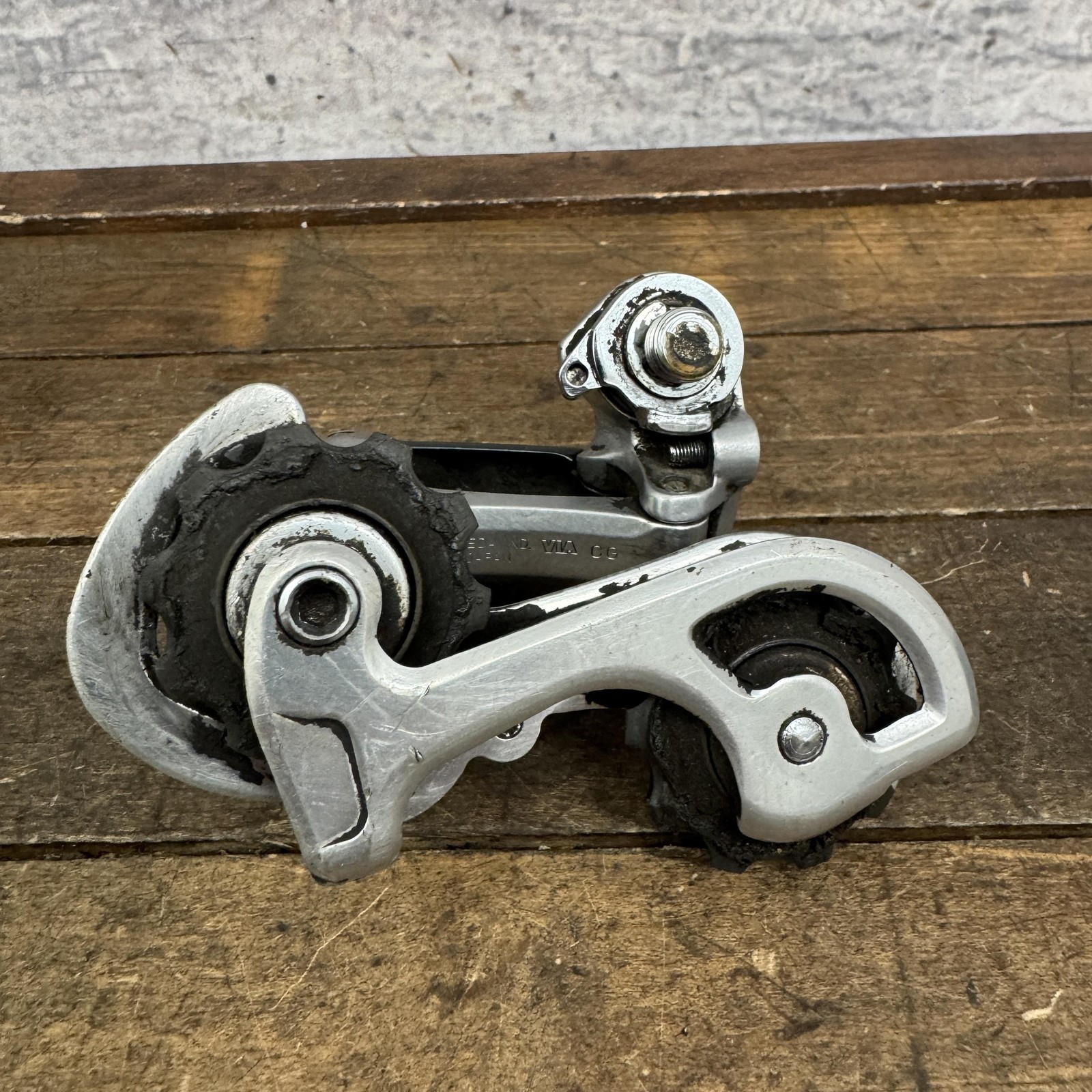 Vintage SunTour Cyclone 7000 Rear Derailleur Short Cage Hanger 220g Silver
