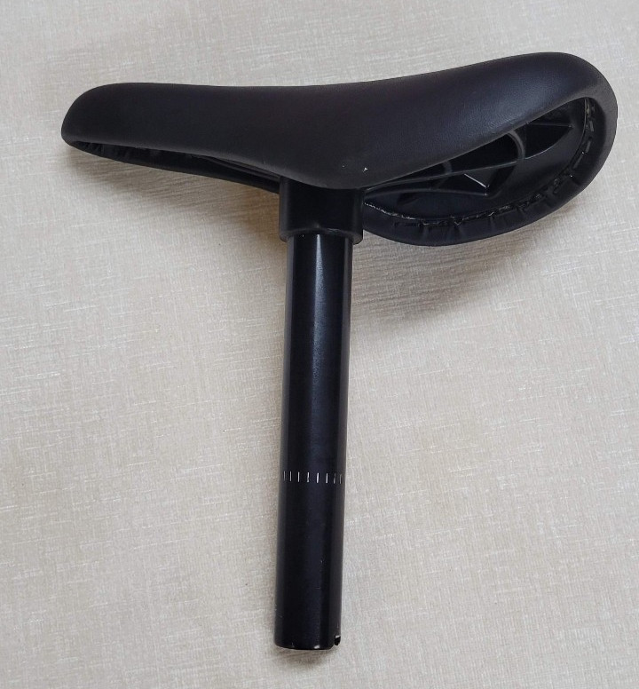 BMX Plastic Seat with post