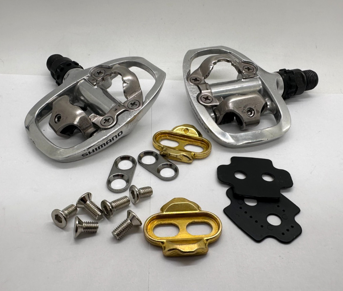 Shimano SPD Cycling Pedals Spinning Mountain Bike PD-A520 MTB Clipless 2 BOLT