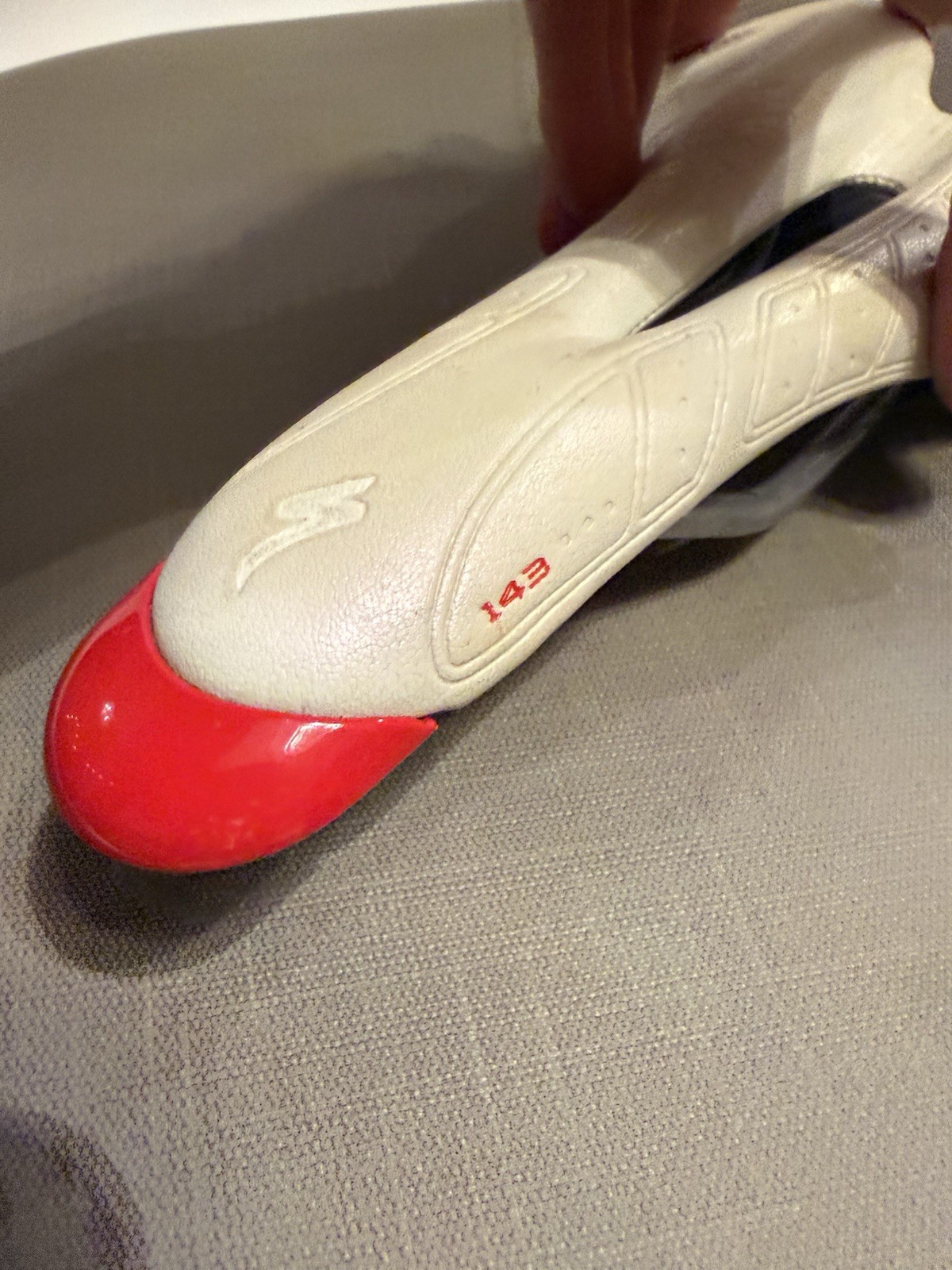 Specialized Toupe Gel 143mm Bicycle Saddle, White, Low Miles, No Damage