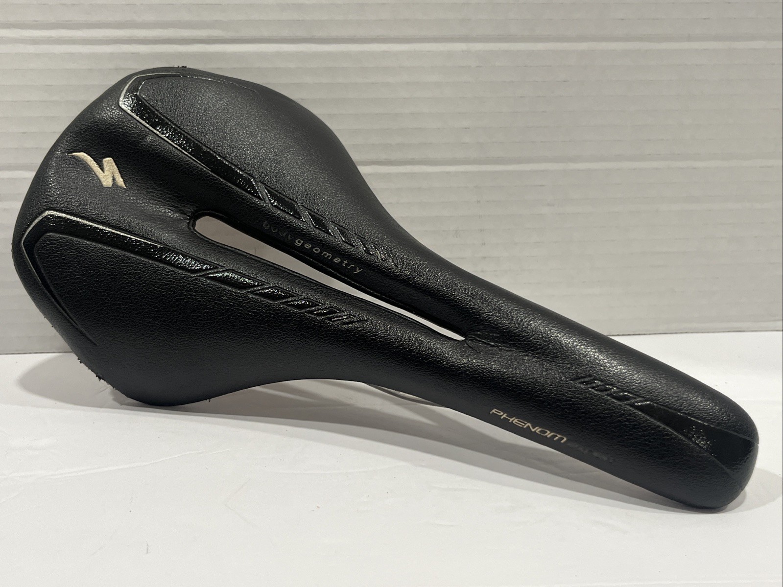 Specialized Phenom Expert Saddle 143mm Carbon Fiber USED