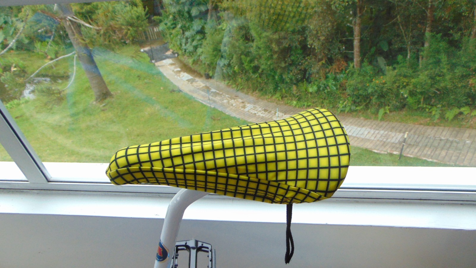 BMX Bicycle Seat Cover Vintage Checkered Max Bike Saddle Cover Old School Yellow