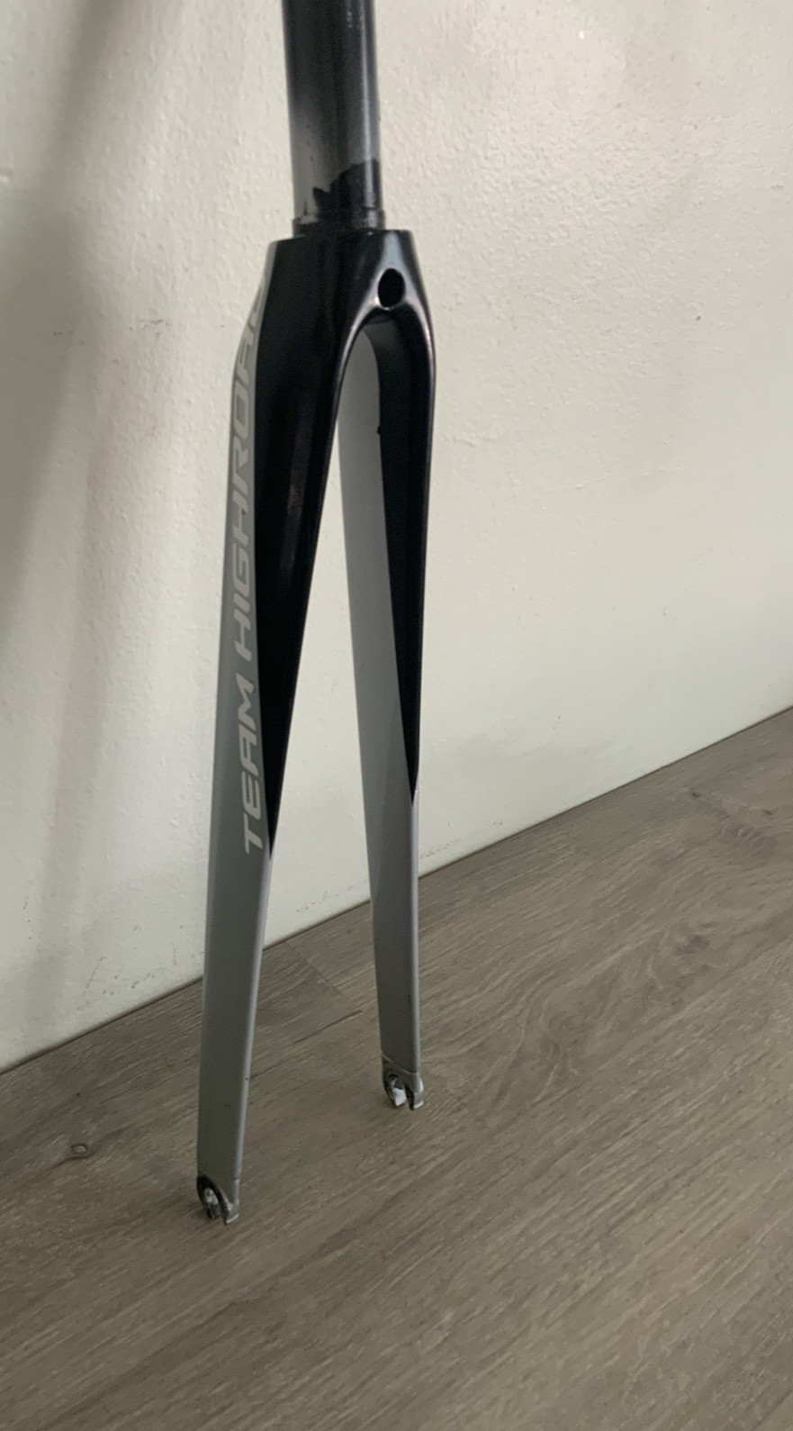 TEAM HIGH CARBON FORK 700C 1 1/8 INCH THREADLESS 190 MM STEERER 336 GRAMS