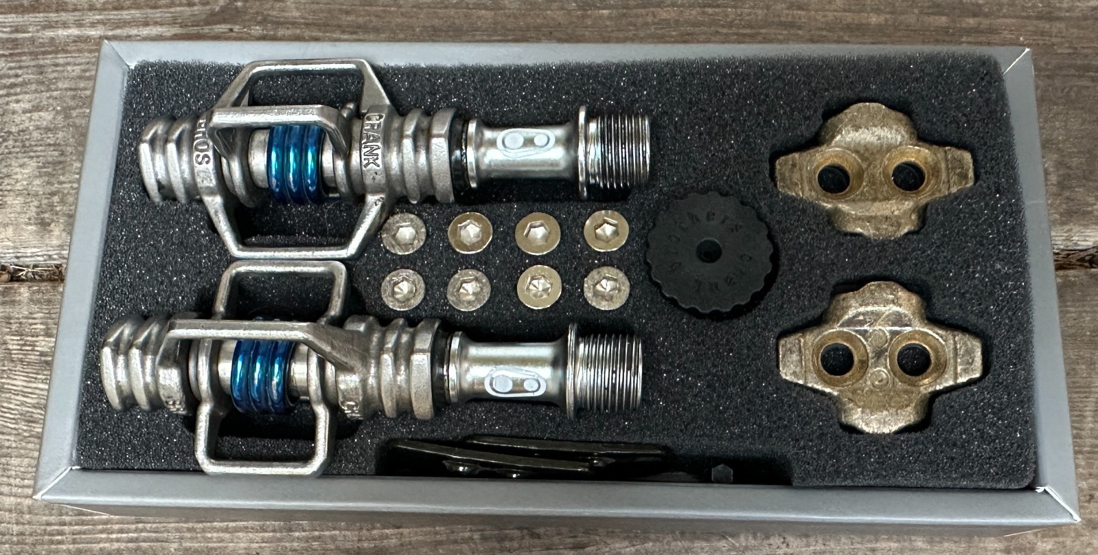 crankbrothers Eggbeater SL Clipless MTN Bike Pedals 9/16″ 2-Bolt Silver Blue XC