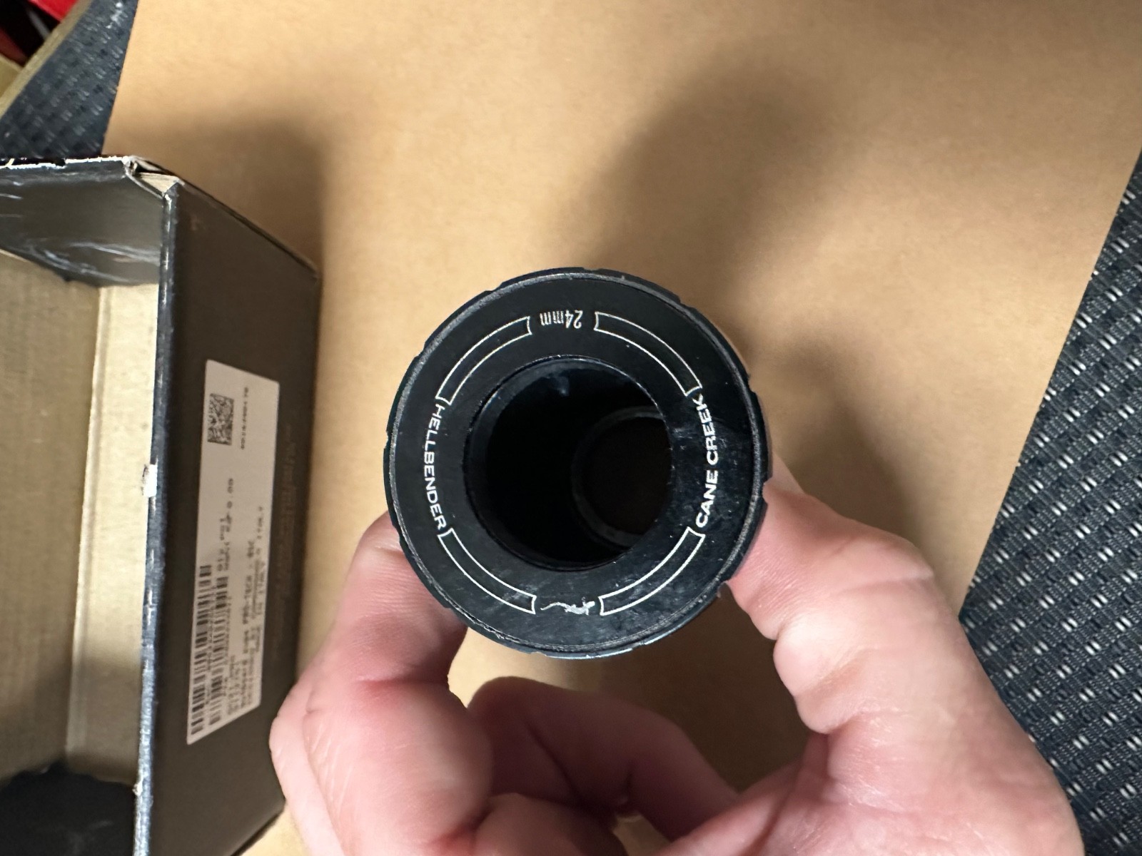 Cane Creek Hellbender 70 Bottom Bracket – 24mm Shimano – Black – Excellent Cond.