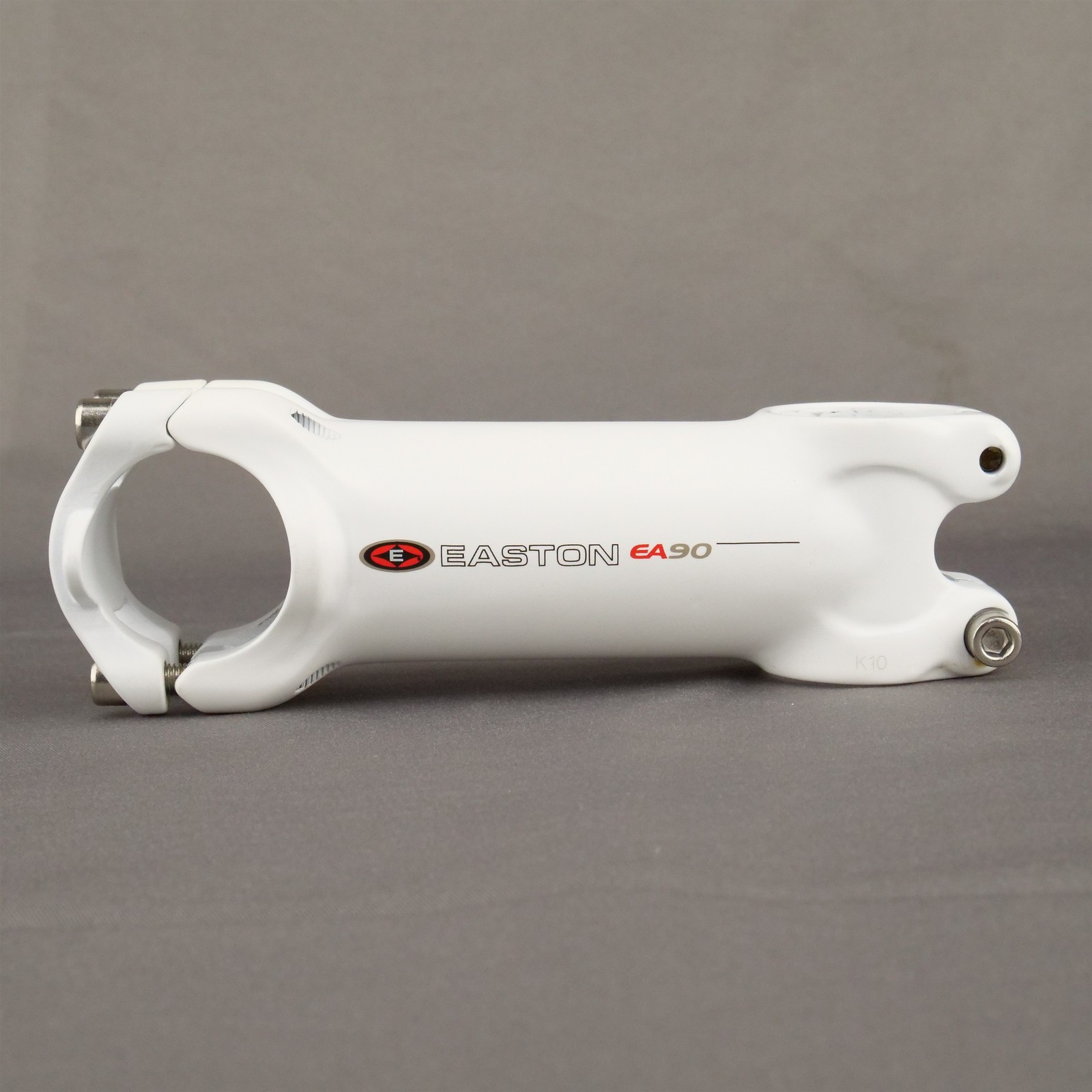 Easton EA90 Stem 100mm 0° 31.8 1-1/.8″ Aluminum White Threadless 135g