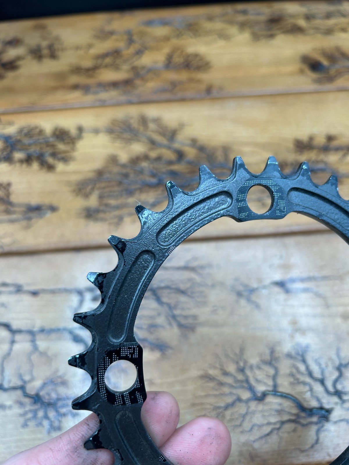 RaceFace 32 Tooth 9/10/11 Speed Narrow Wide 104 BCD Chainring