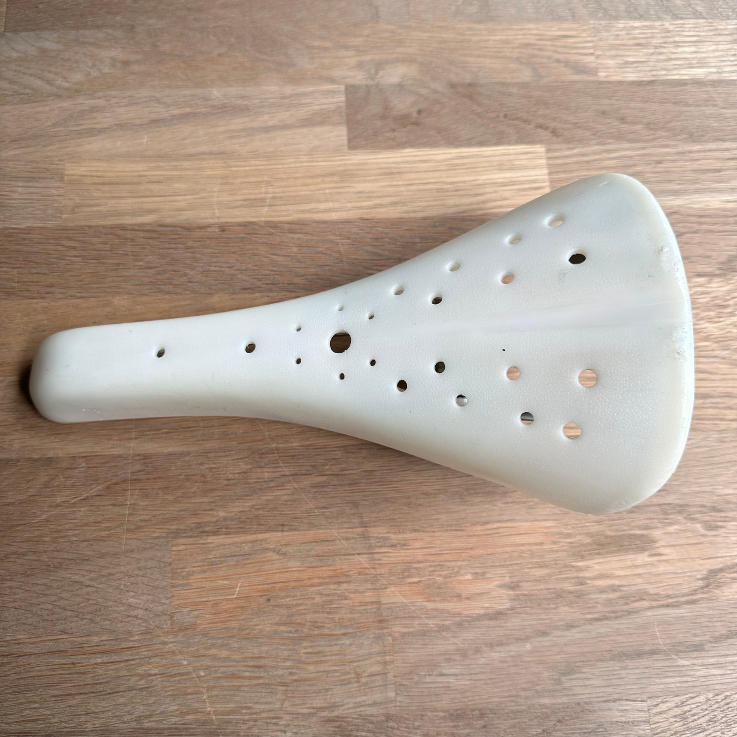 Viscount Dominator Seat 2166 CRACK BMX Old School Freestyle White Taiwan