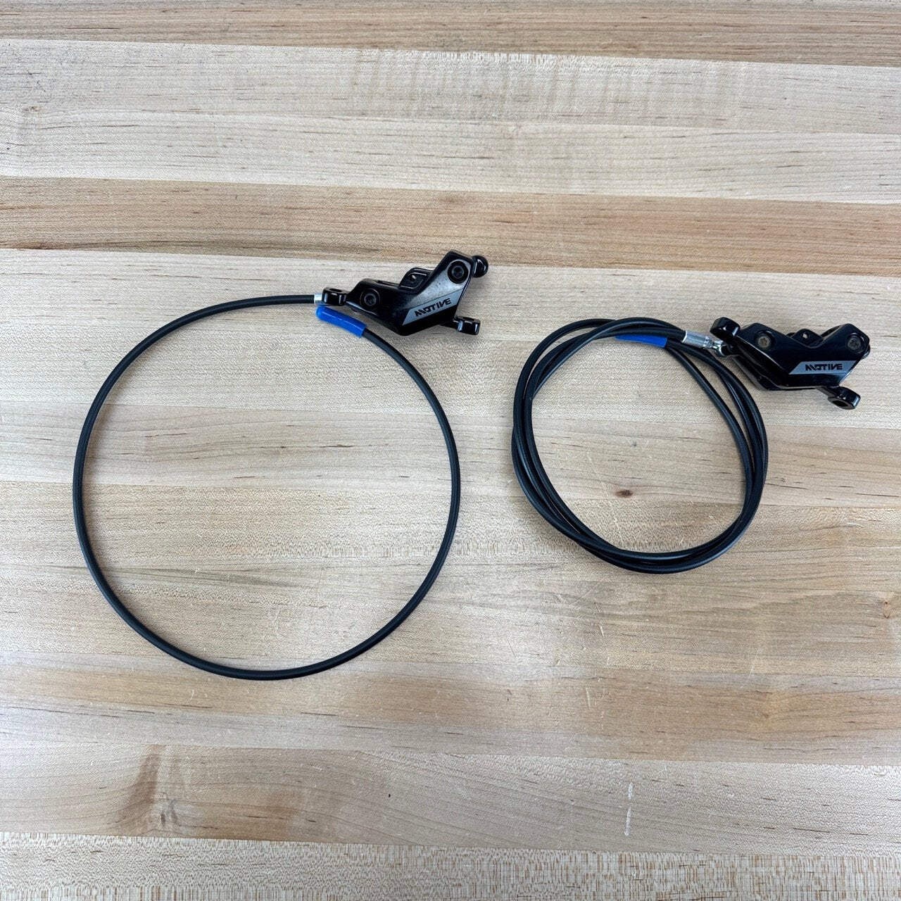 Low Mile! SRAM Motive Silver Post Mount MTB Hydraulic Brakeset 559g