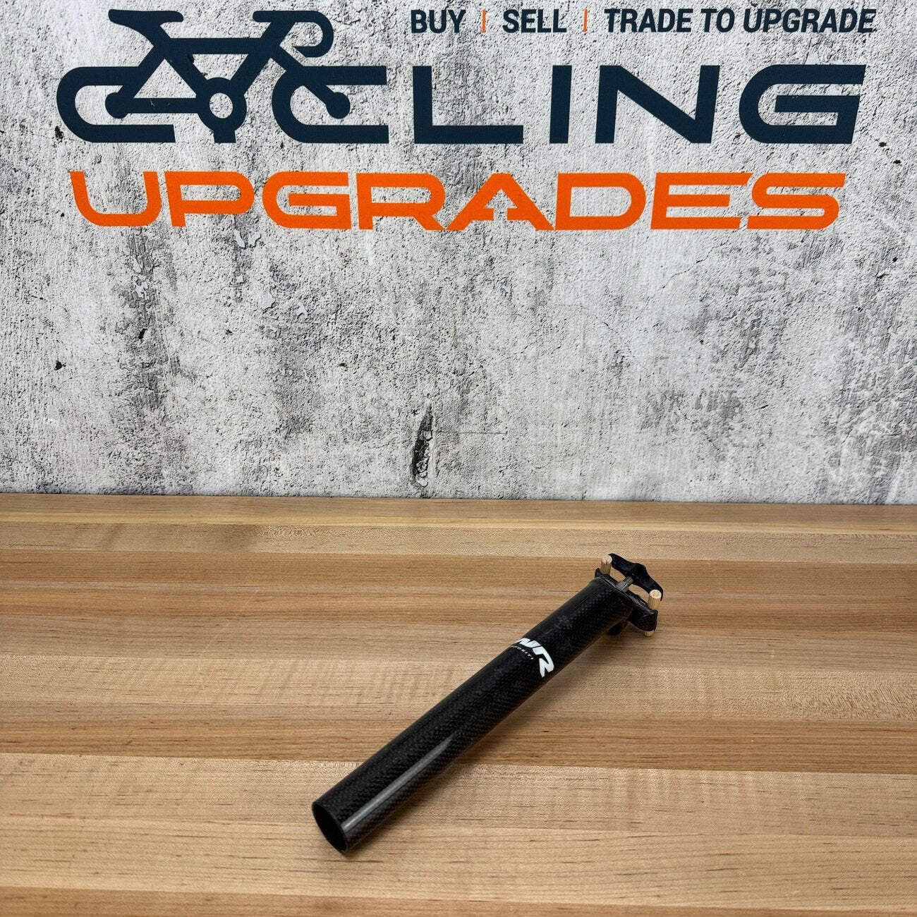 WR Compositi Carbon Fiber 31.6mm x 260mm 20mm Setback Bike Seatpost 130g