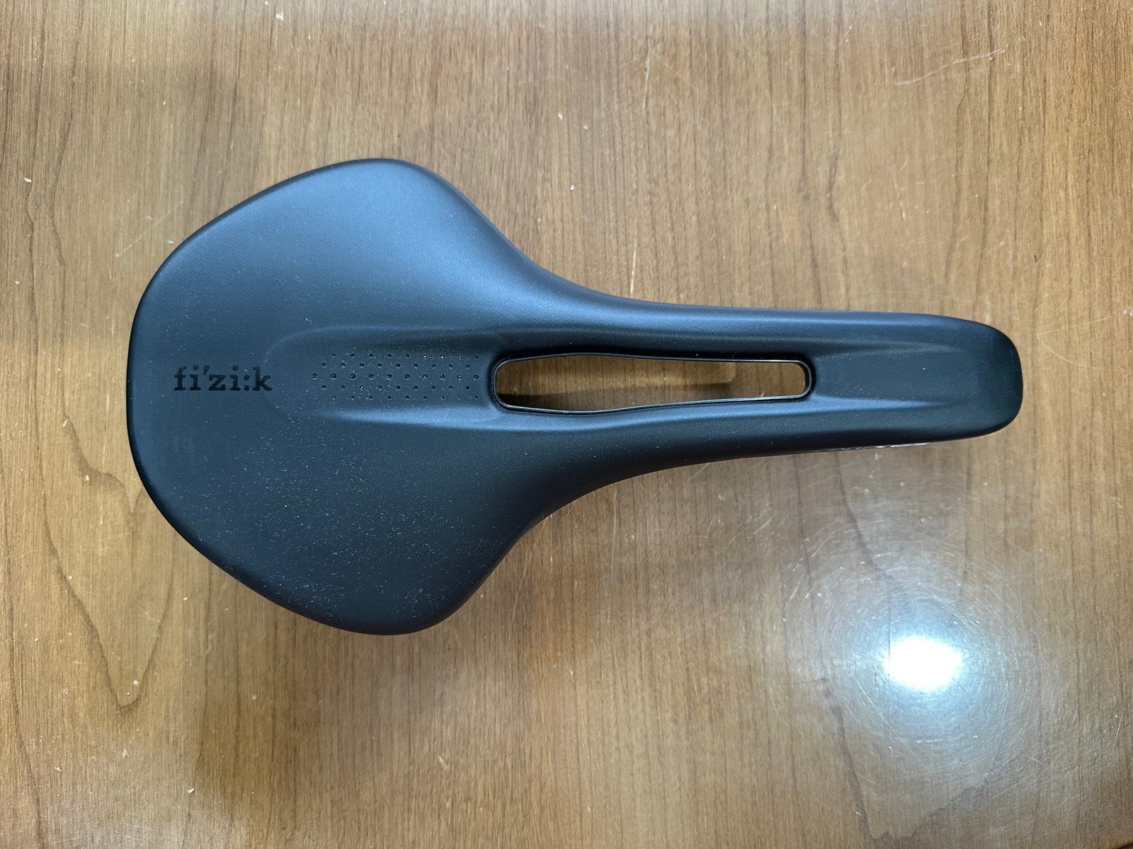 Fizik Vento Antares R1 150 mm Road Cycling Bike Saddle CARBON Rails, Black