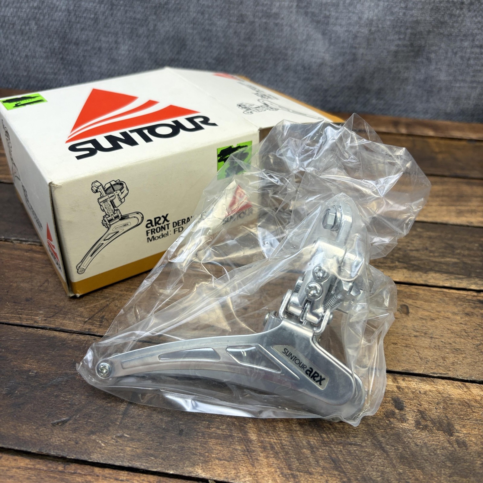 Vintage Suntour ARX Front Derailleur 28.6 Clamp Bottom Pull NOS Silver Japan