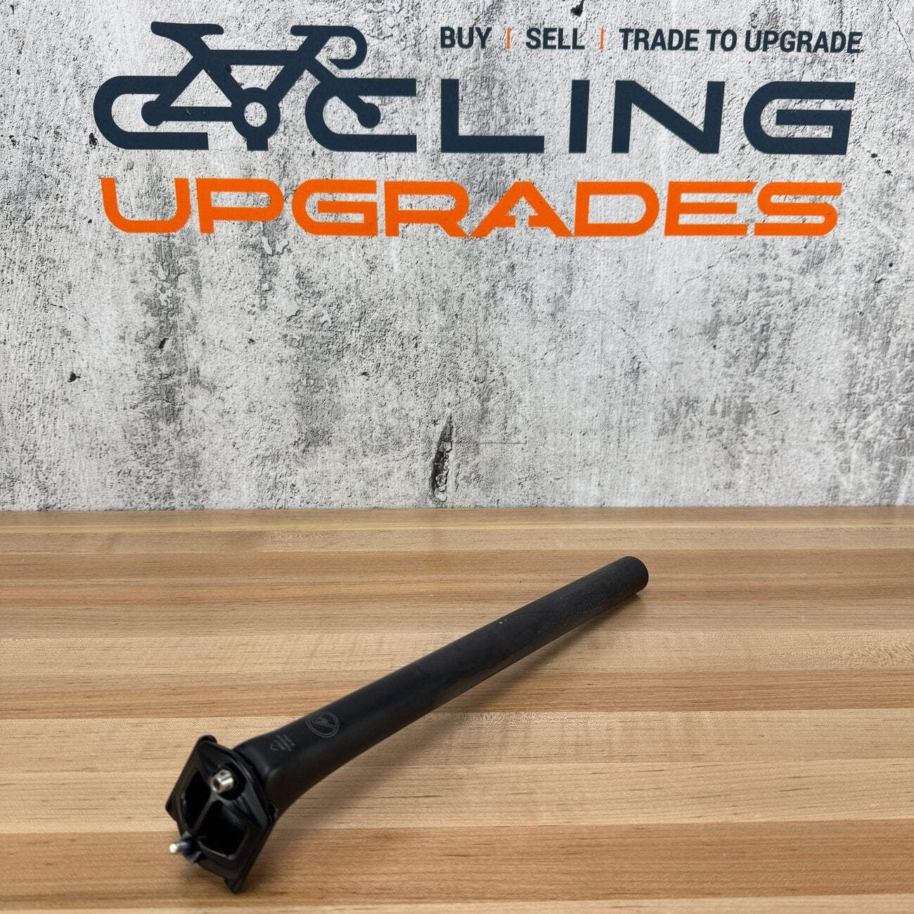Low Mile! Roval Alpinist 27.2mm x 360mm 12mm Setback Carbon Seatpost 156g