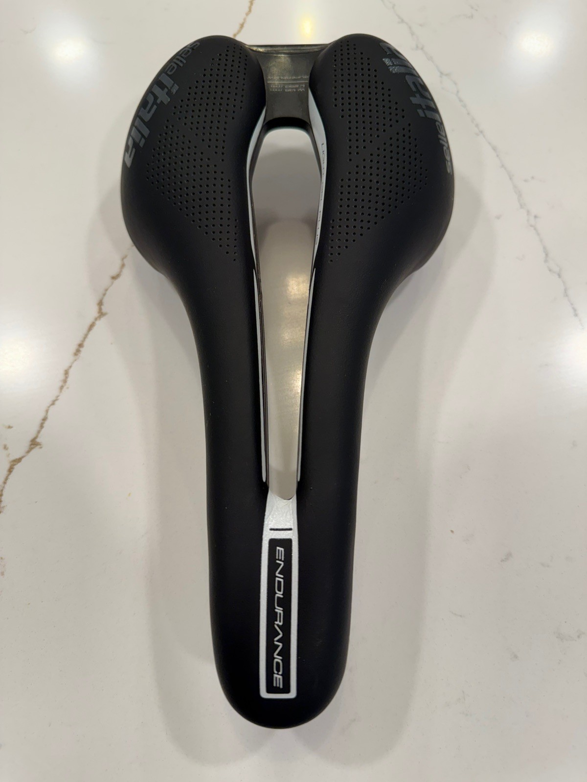 Selle Italia Flite Boost Endurance Ti316 135mm Superflow – excellent condition