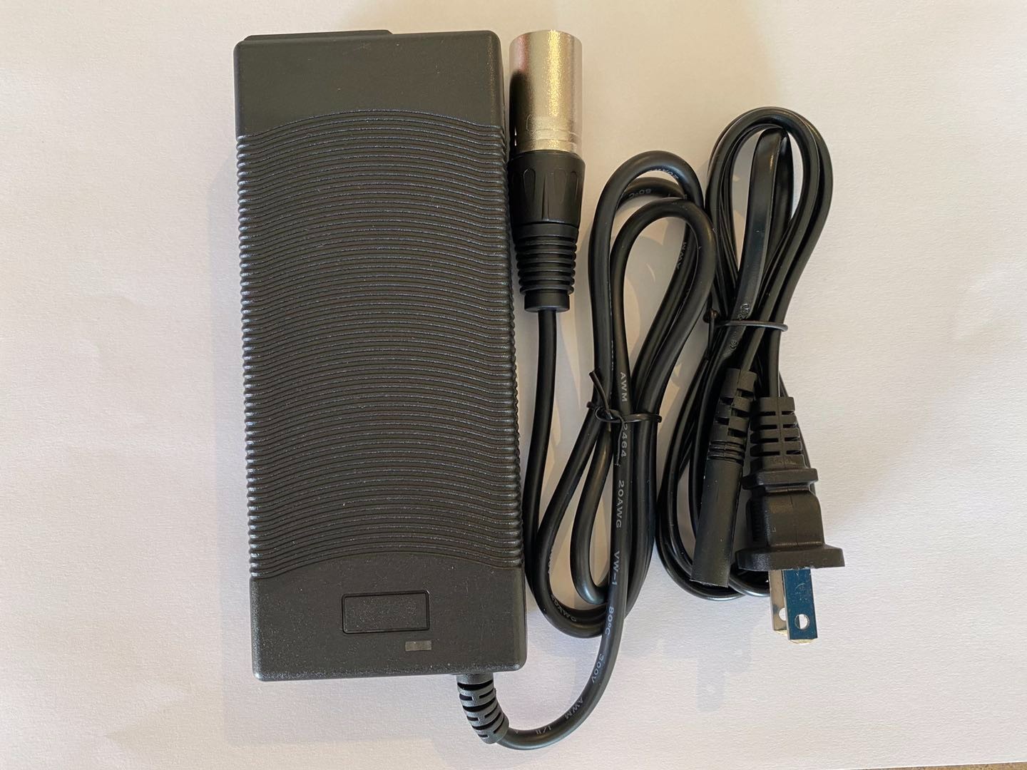 48V 2A Li-ion Lithium Battery Charger 54.6V/2A 13S 3-pin XLR plug