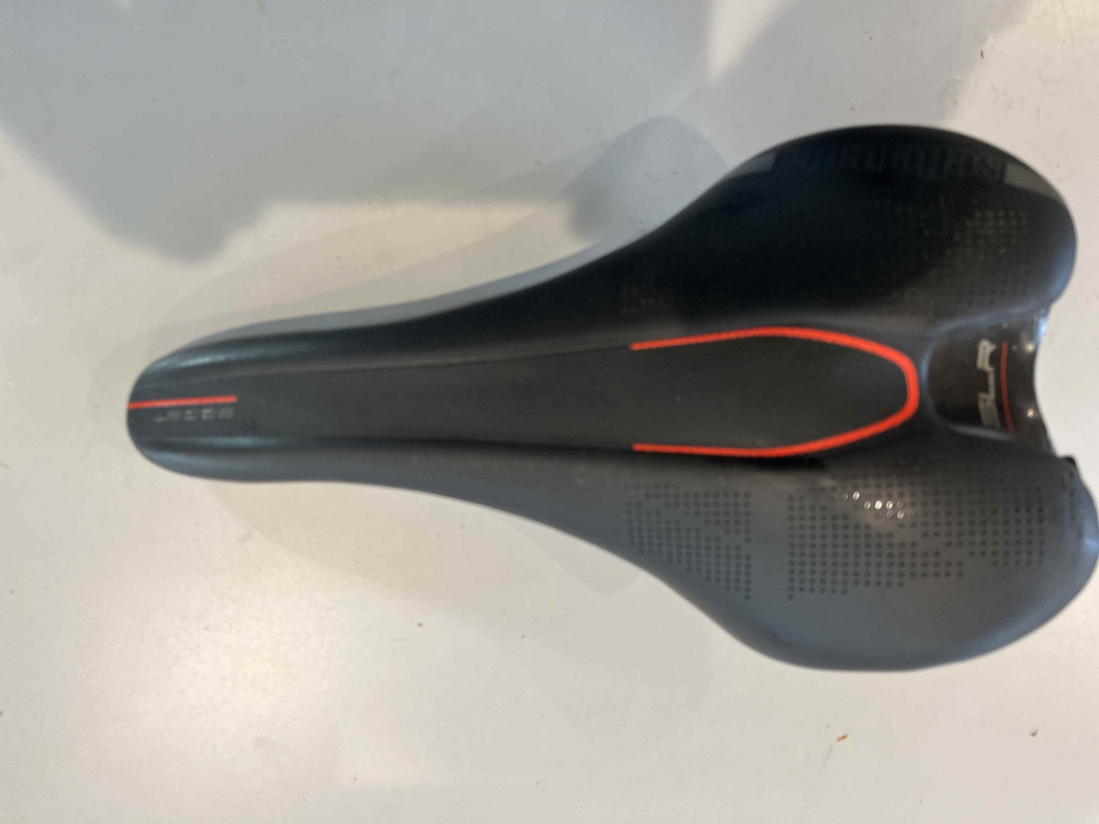 Selle Italia SLR Boost Kit Carbonio SuperFlow Saddle (145x248mm) – L3 – 130g