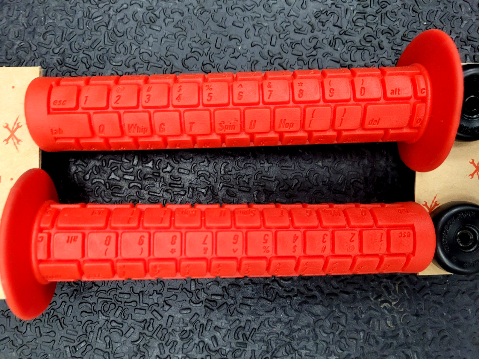ODYSSEY Aaron Ross Signature Keyboard GRIPS V1 158mm (w/FLANGE) Fire Engine RED